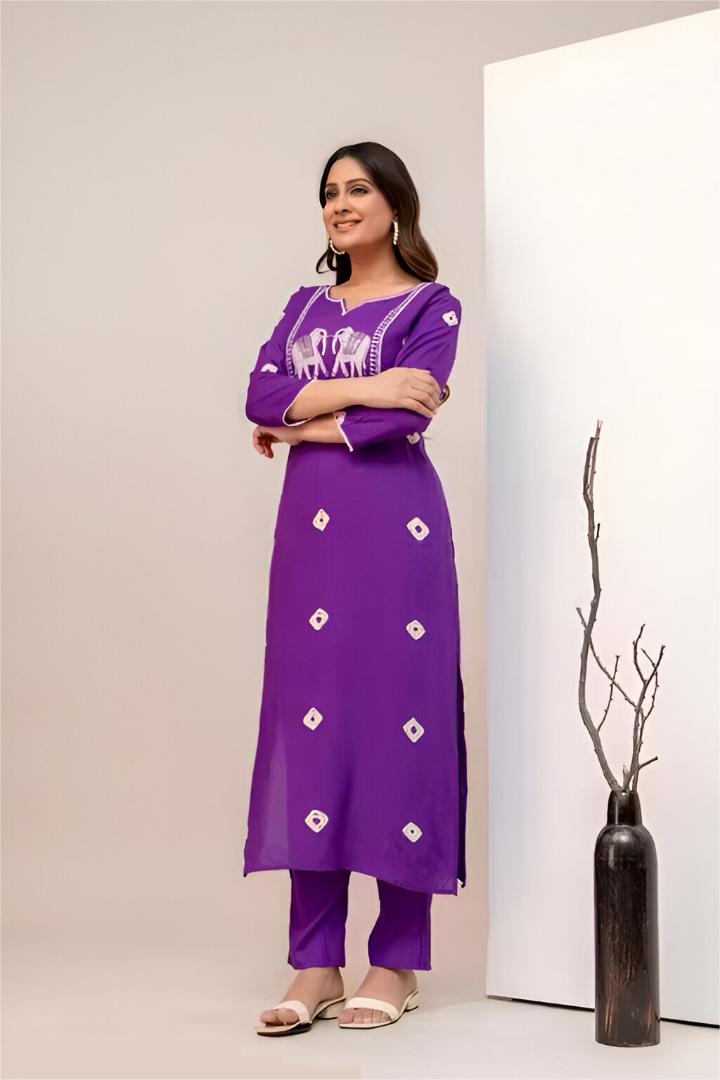 Letast Embrodared Women Printed Kurta Pant Set